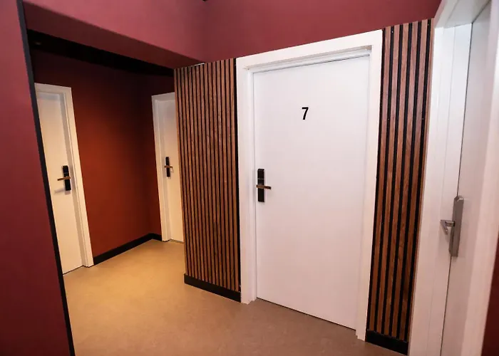 Nivan Hostel